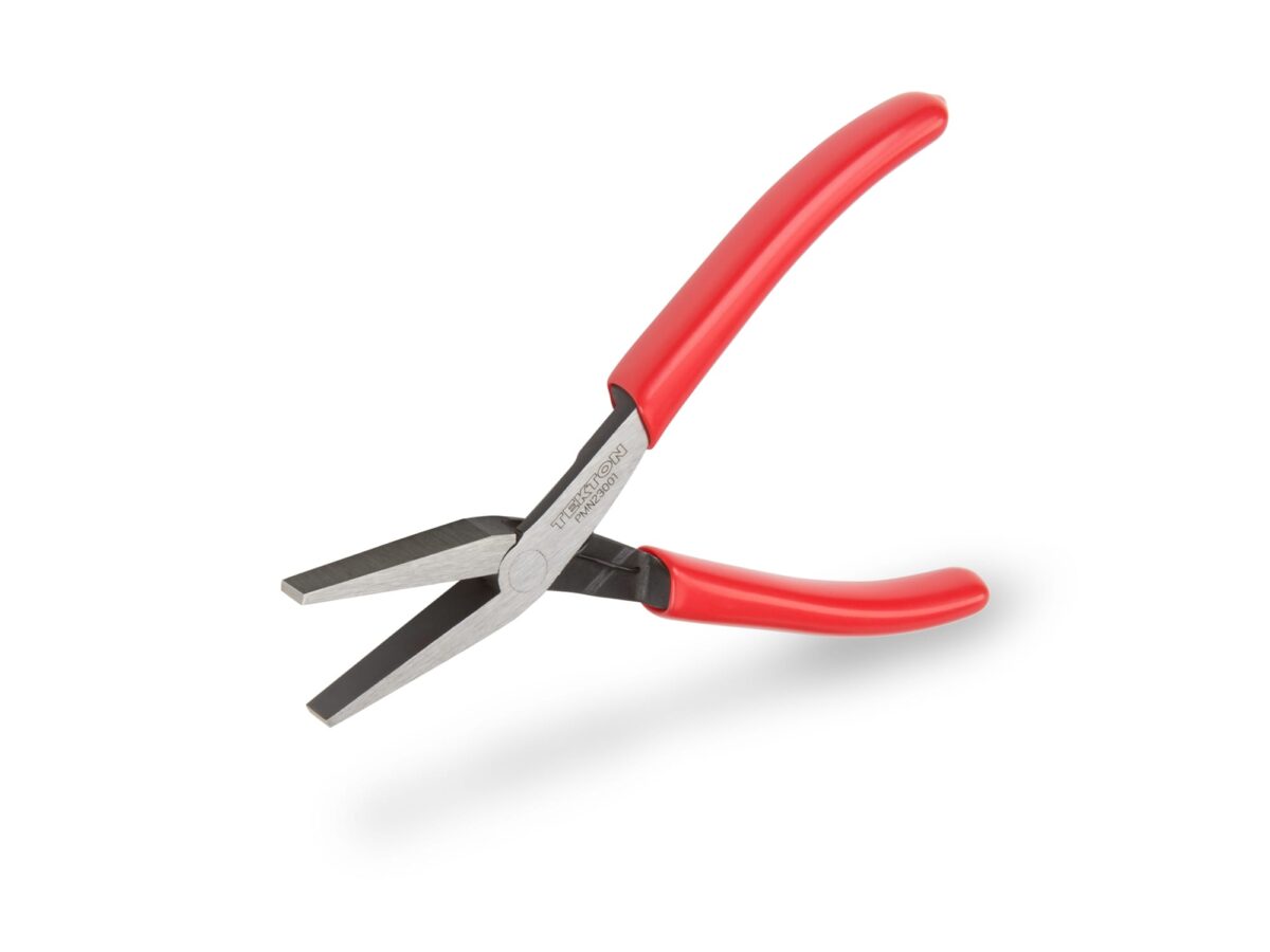 JT-18 TOOTHLESS FLAT NOSE PLIER